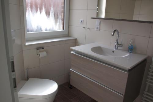 Borkum Ferienwohnung Kleine Möwe - Badezimmer