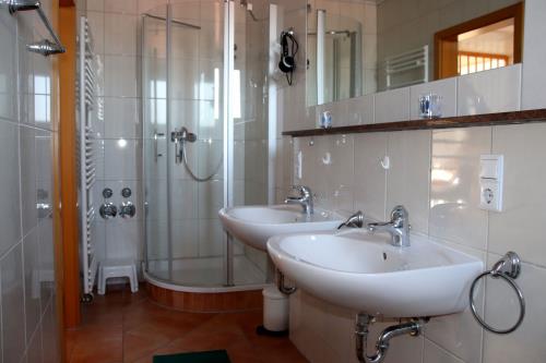 Borkum Ferienwohnung Lachmöwenkieker - Duschbad