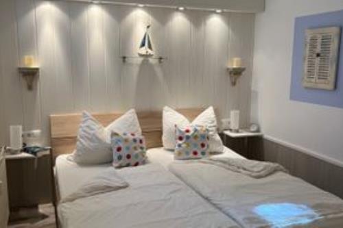 Borkum Ferienwohnung Schwanette - Schlafzimmer 2