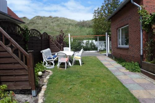 Borkum Ferienwohnung Haus Ebeling / Wohnung Nordstrand - Garten