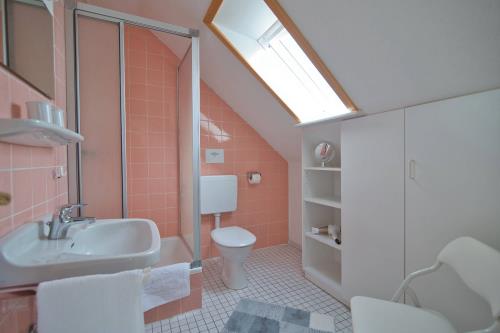 Borkum Ferienwohnung Haus Ebeling / Wohnung Seehundsbank - Duschbad