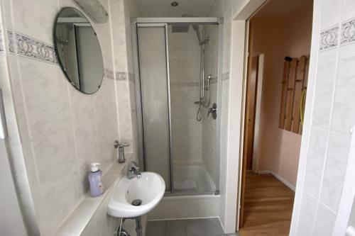 Borkum Ferienwohnung Haus Münsterland, Whg.1/OG - Duschbad