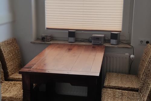 Borkum Ferienwohnung Inselstern - Essbereich in der Küche