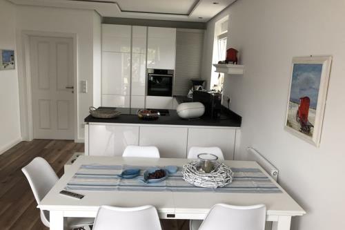 Borkum Ferienwohnung Nordseetraum - Essbereich/Küche